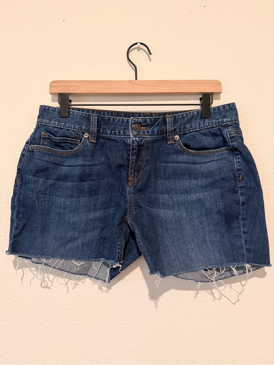 LOFT Pants - LOFT Frayed Hem Denim Shorts - Blue